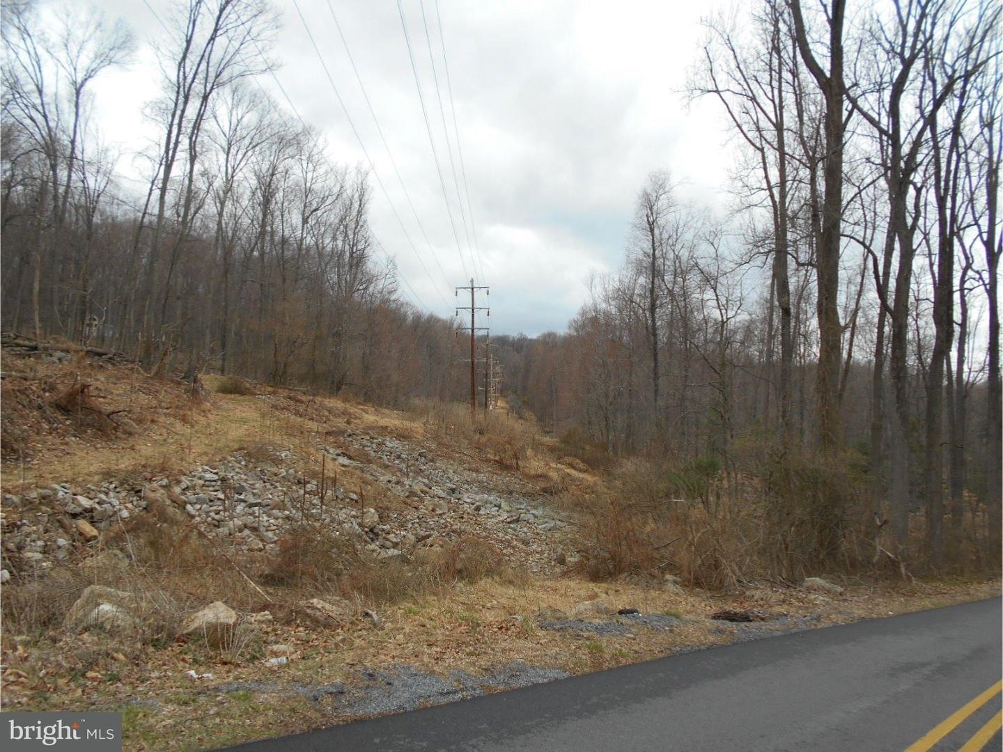 6840 Angora Road Reading, PA 19606 - Photo 4 of 9