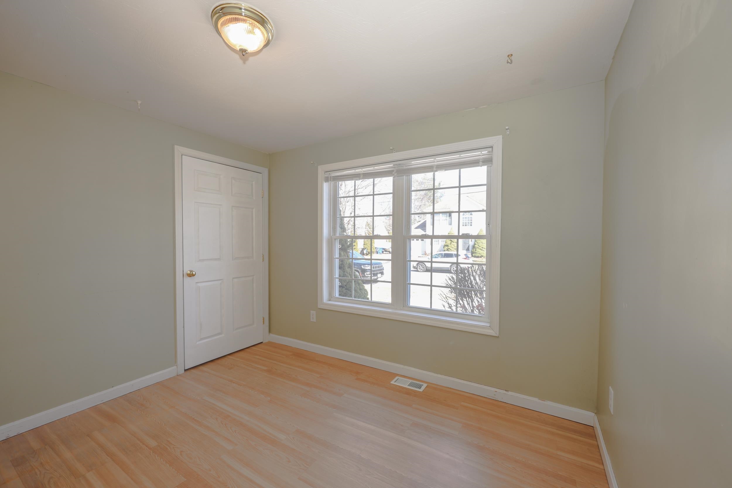 66 Sandy Brook Street Manchester, NH 03103 - Photo 20 of 49 Gallery Image 20