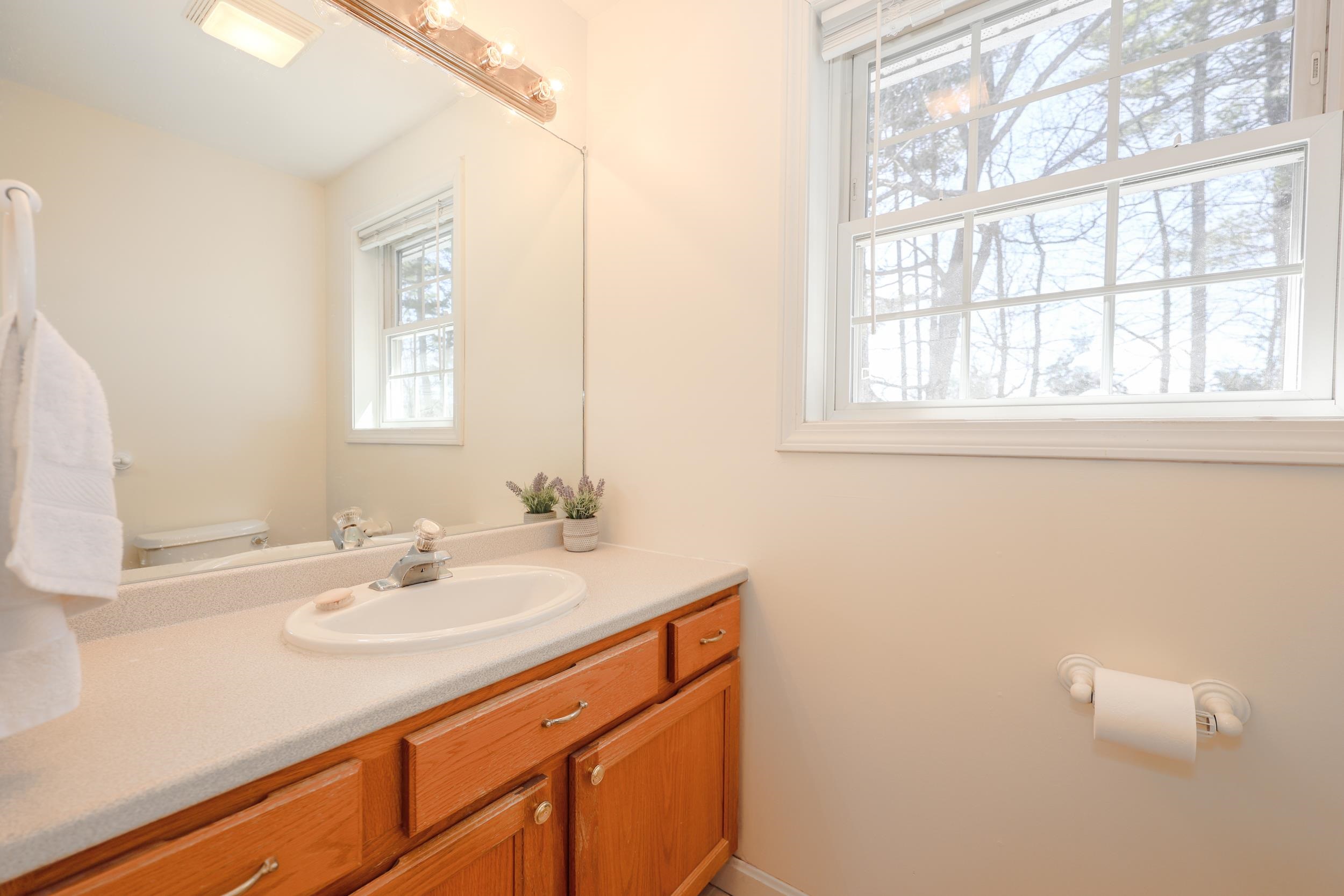 66 Sandy Brook Street Manchester, NH 03103 - Photo 25 of 49 Gallery Image 25