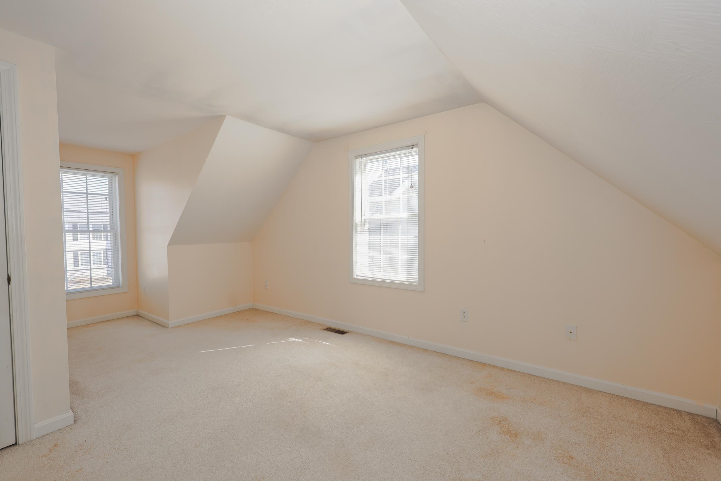 66 Sandy Brook Street Manchester, NH 03103 - Photo 33 of 49 Gallery Image 33