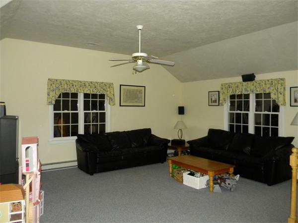 9 Deer Run Road Bellingham, MA 02019 - Photo 11 of 23 Gallery Image 11