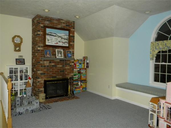 9 Deer Run Road Bellingham, MA 02019 - Photo 12 of 23 Gallery Image 12