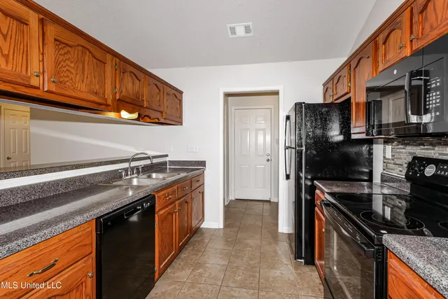 $1,730 | 9098 Kirkwood Lane, Southaven, MS 38671