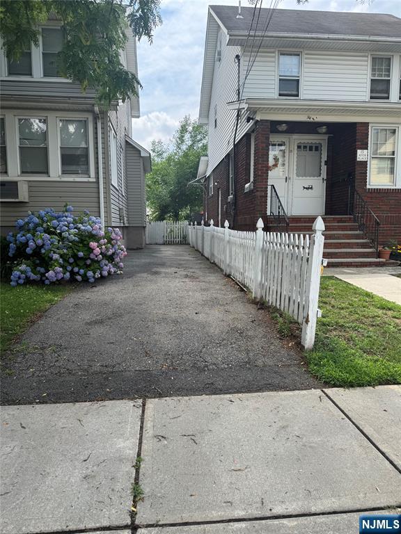 11 Ayer Place Rutherford, NJ 07070 - Photo 21 of 24