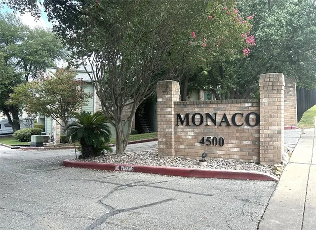 a view of a sign board