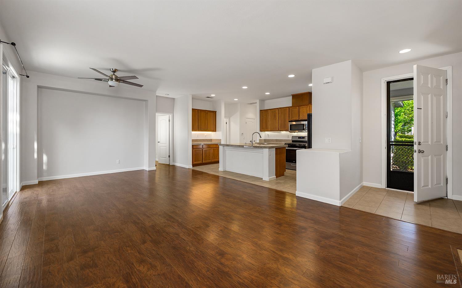 1707 St Anthony Way Santa Rosa, CA 95404 - Photo 5 of 33