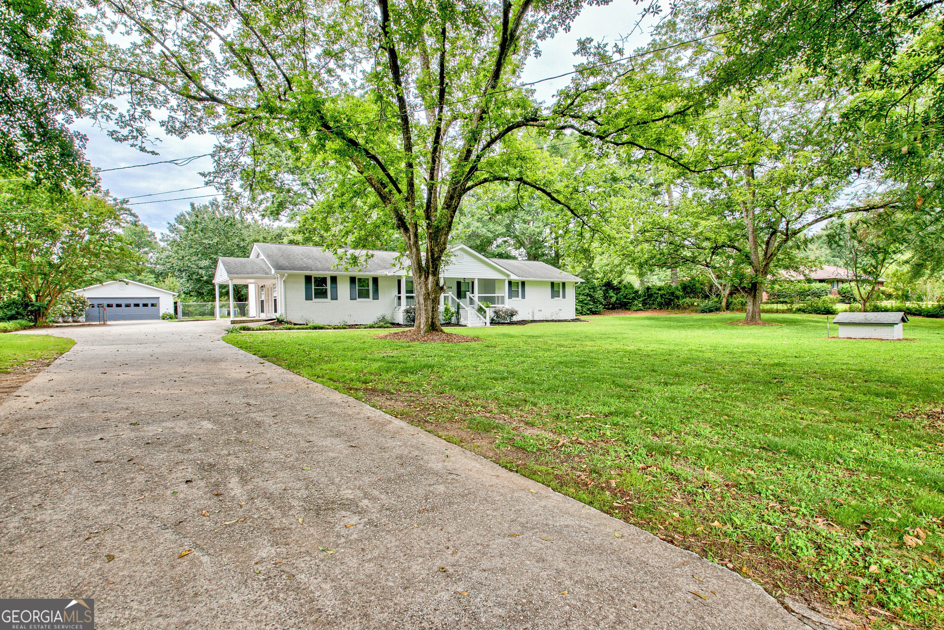 306 Tyrone Road Fayetteville, GA 30214 - Photo 3 of 43