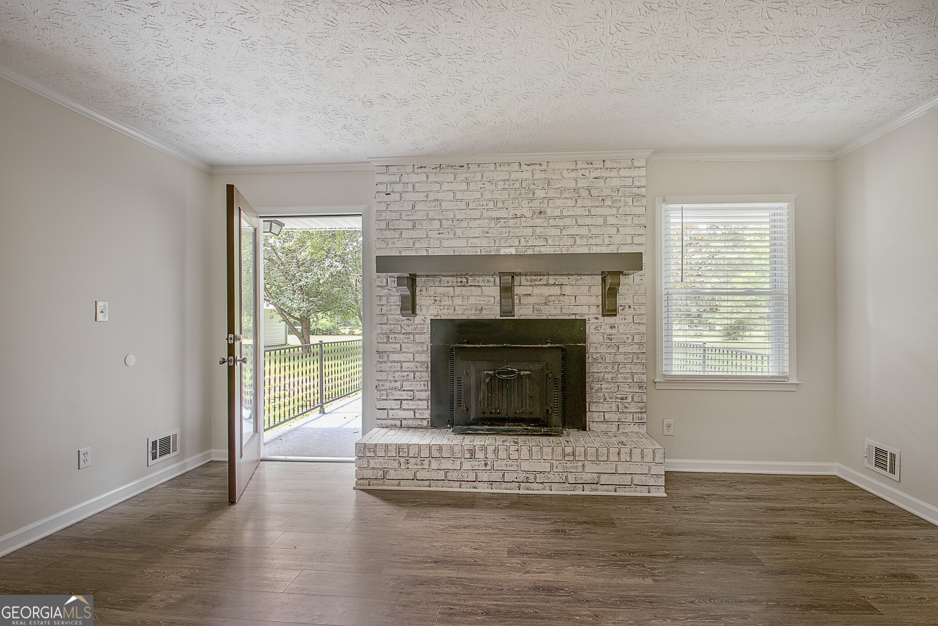 306 Tyrone Road Fayetteville, GA 30214 - Photo 9 of 43