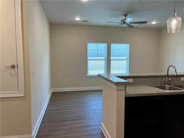 $1,250 | 686 Central Avenue, Unit 203, Jefferson, LA 70121