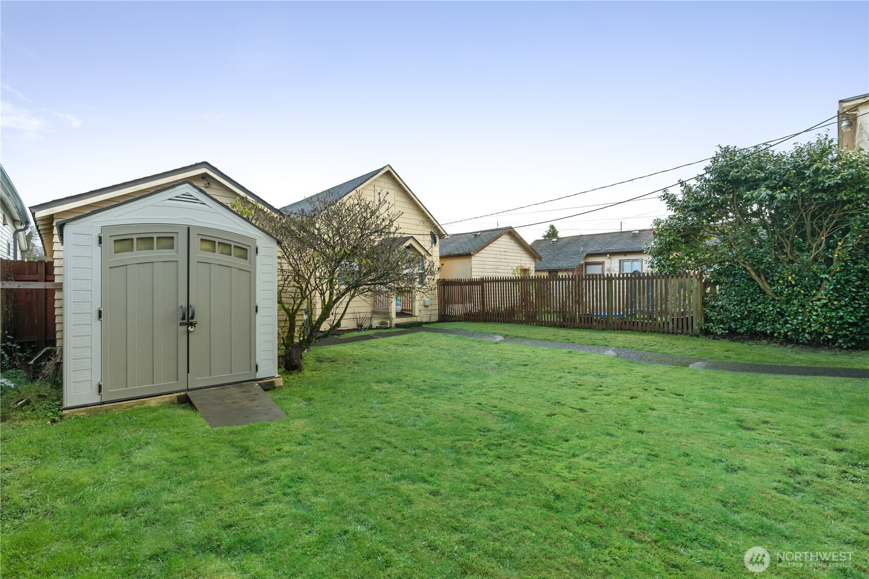 324 North F Street Aberdeen, WA 98520 - Photo 23 of 32 a view of a house with backyard and garden