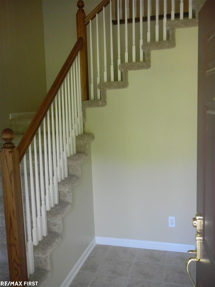 3618 Oakmonte Boulevard Rochester, MI 48306 - Photo 2 of 33