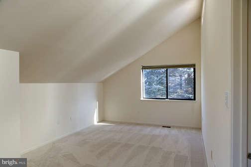 1983 Solaridge Court Reston, VA 20191 - Photo 13 of 20 Bedroom