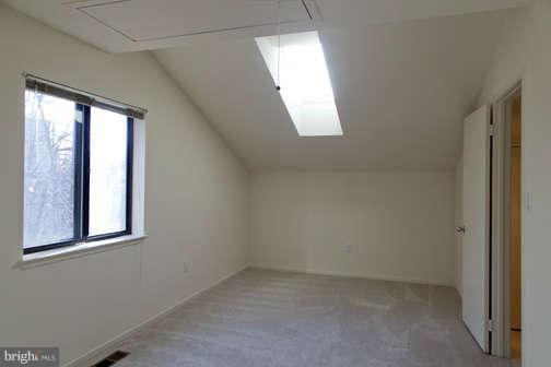 1983 Solaridge Court Reston, VA 20191 - Photo 16 of 20 Bedroom
