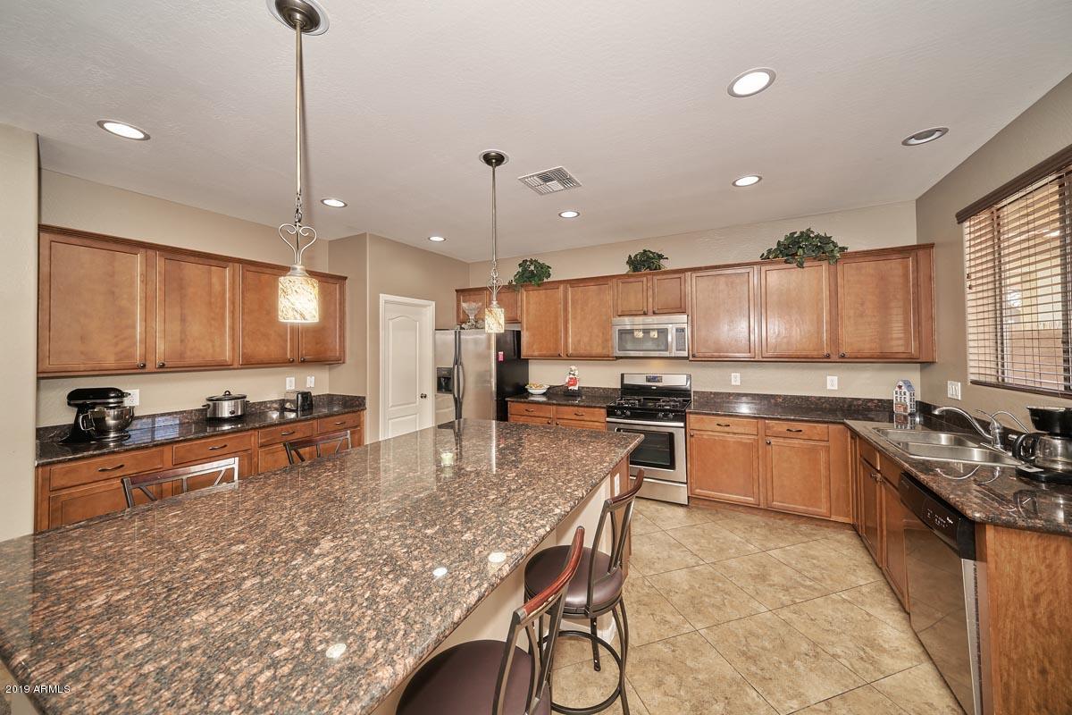 2034 South Martingale Road Gilbert, AZ 85295 - Photo 1 of 48 Kitchen2