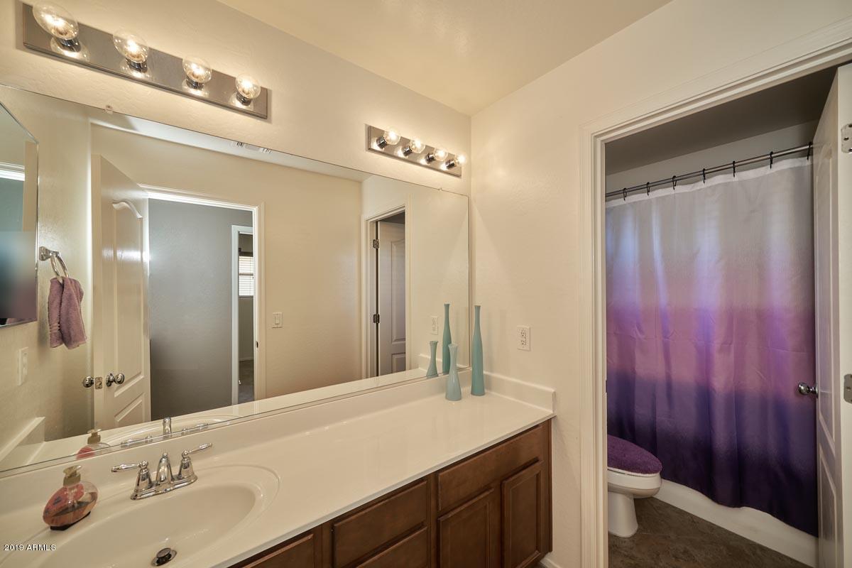 2034 South Martingale Road Gilbert, AZ 85295 - Photo 19 of 48 Hall Bath