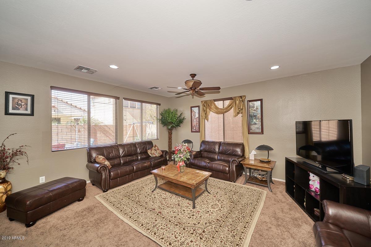 2034 South Martingale Road Gilbert, AZ 85295 - Photo 2 of 48 Family Room
