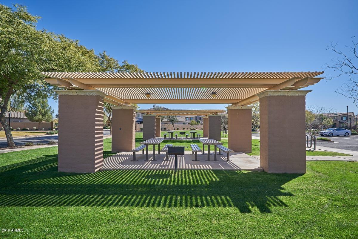 2034 South Martingale Road Gilbert, AZ 85295 - Photo 43 of 48 Lyons Gate-Picnic and Grill Areas