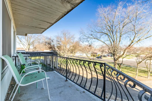 $211,999 | 8750 Harrison Avenue, Unit 211, Munster, IN 46321