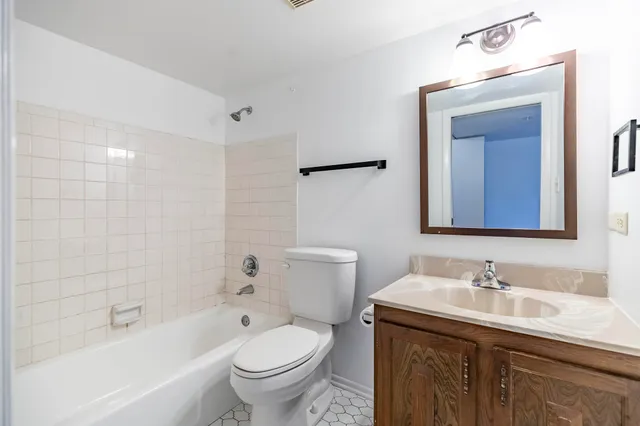 $211,999 | 8750 Harrison Avenue, Unit 211, Munster, IN 46321