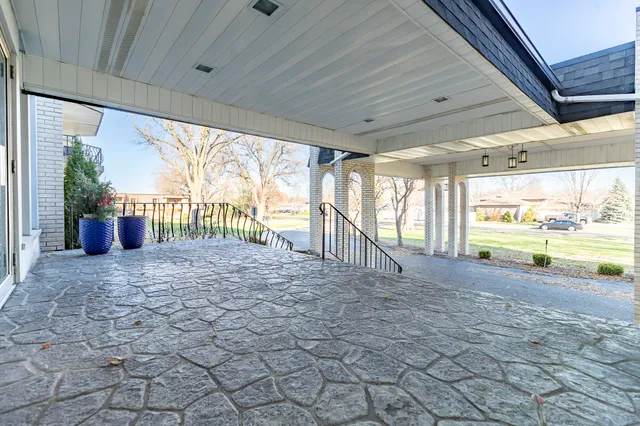 $211,999 | 8750 Harrison Avenue, Unit 211, Munster, IN 46321