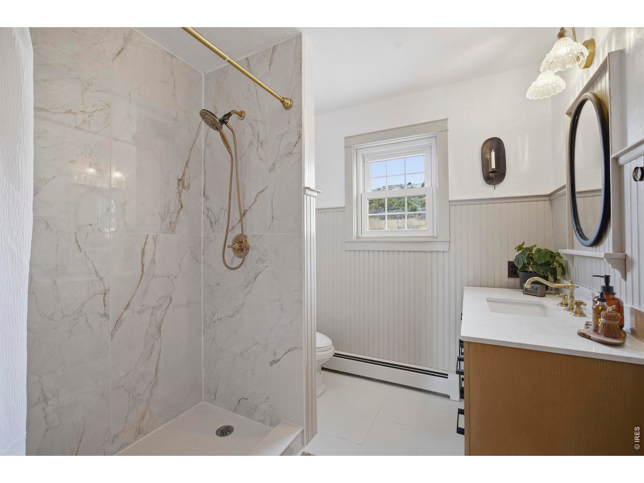 69 Juniper Ridge Road Laporte, CO 80535 - Photo 23 of 49 Hallway bathroom