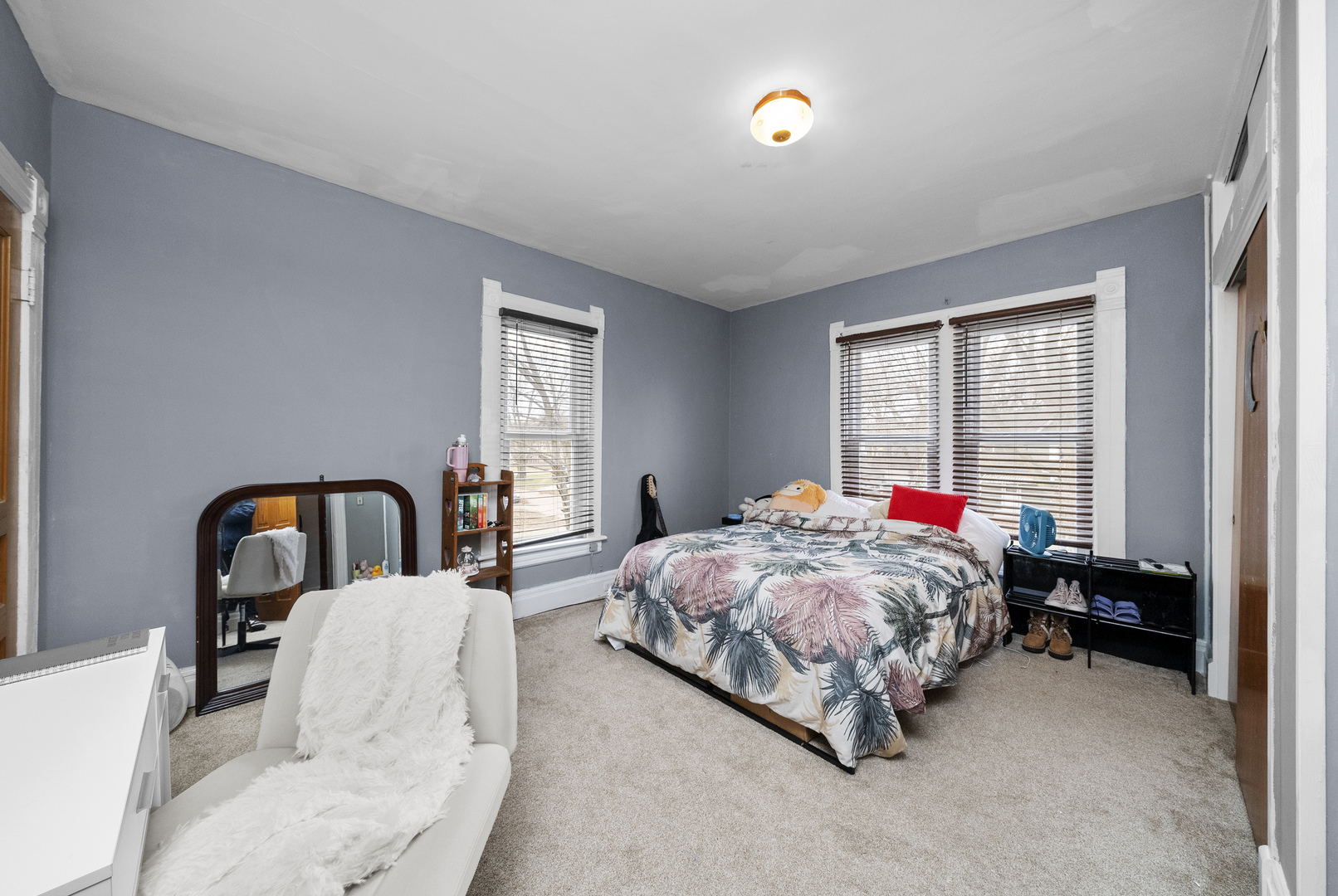 516 Catherine Street Ottawa, IL 61350 - Photo 22 of 38 a bed room with two bed and a window