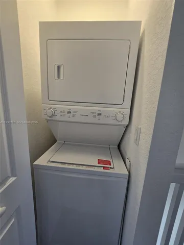 a close up view of washer and dryer