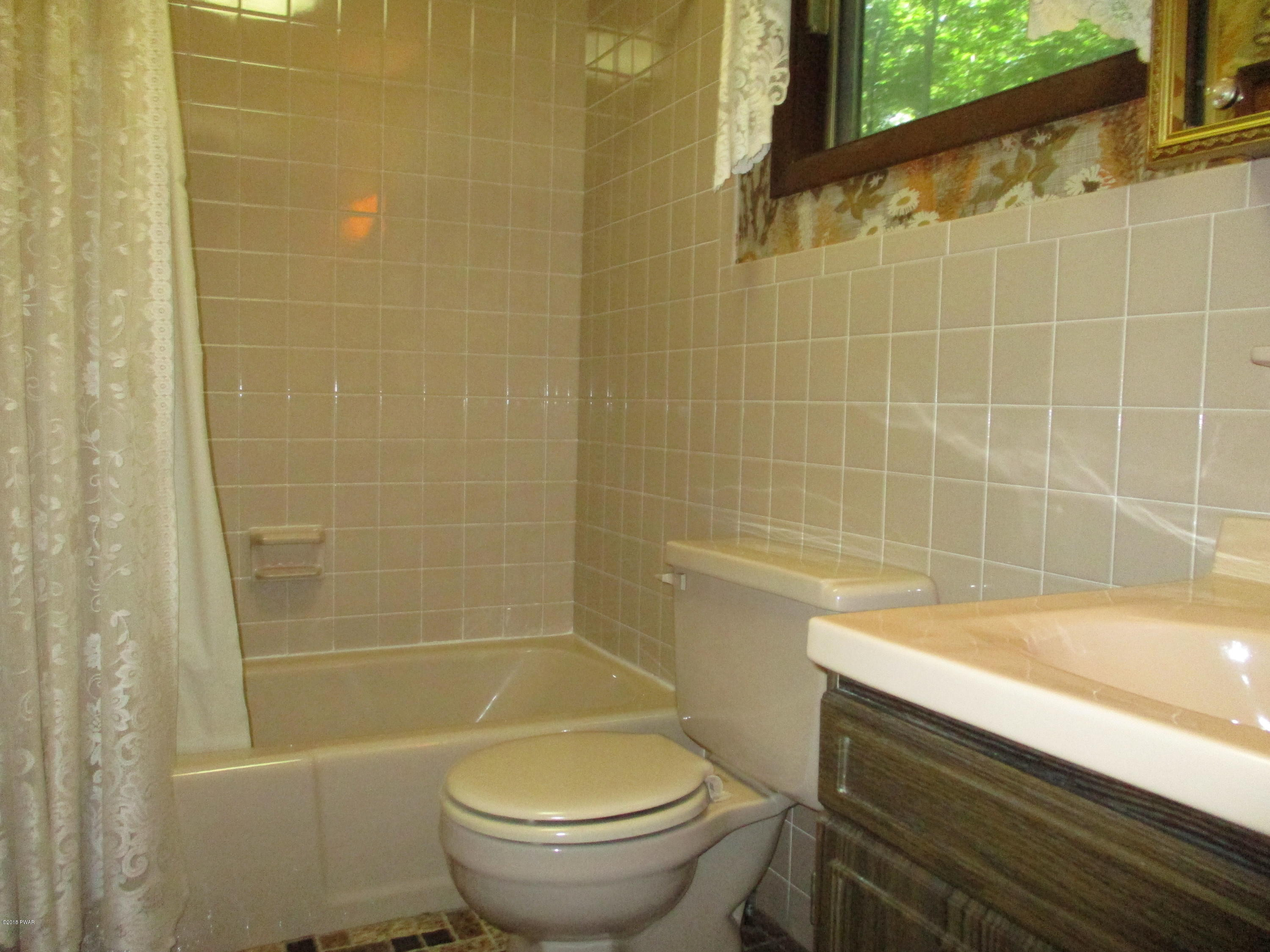 1152 Mustang Road Lake Ariel, PA 18436 - Photo 25 of 51 Full Bath