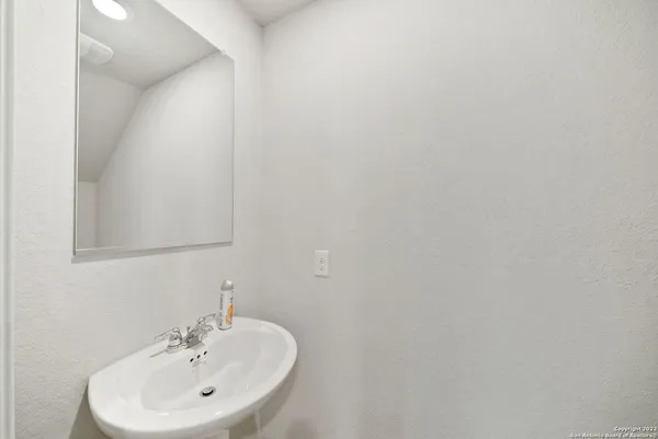 $1,975 | 10135 Braun Cloud, San Antonio, TX 78254