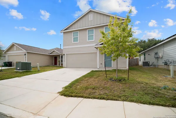 $1,975 | 10135 Braun Cloud, San Antonio, TX 78254