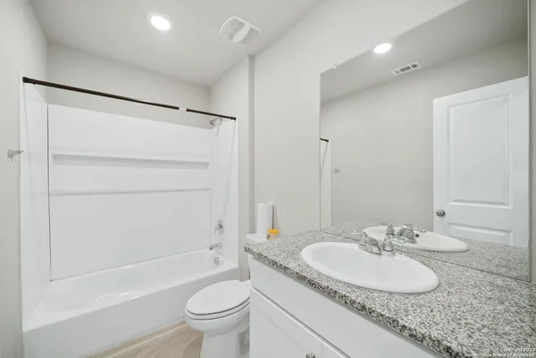 $1,975 | 10135 Braun Cloud, San Antonio, TX 78254