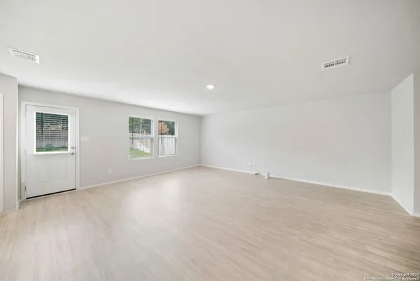 $1,975 | 10135 Braun Cloud, San Antonio, TX 78254