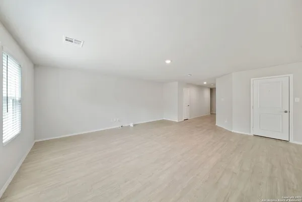 $1,975 | 10135 Braun Cloud, San Antonio, TX 78254