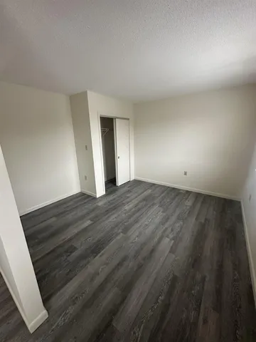 $1,425 | 16 Manning Street, Unit 211, Derry, NH 03038