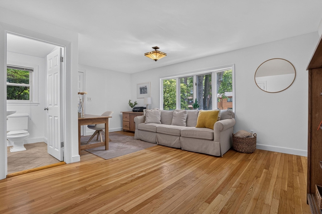 5 Holbrook Road Wayland, MA 01778 - Photo 9 of 24