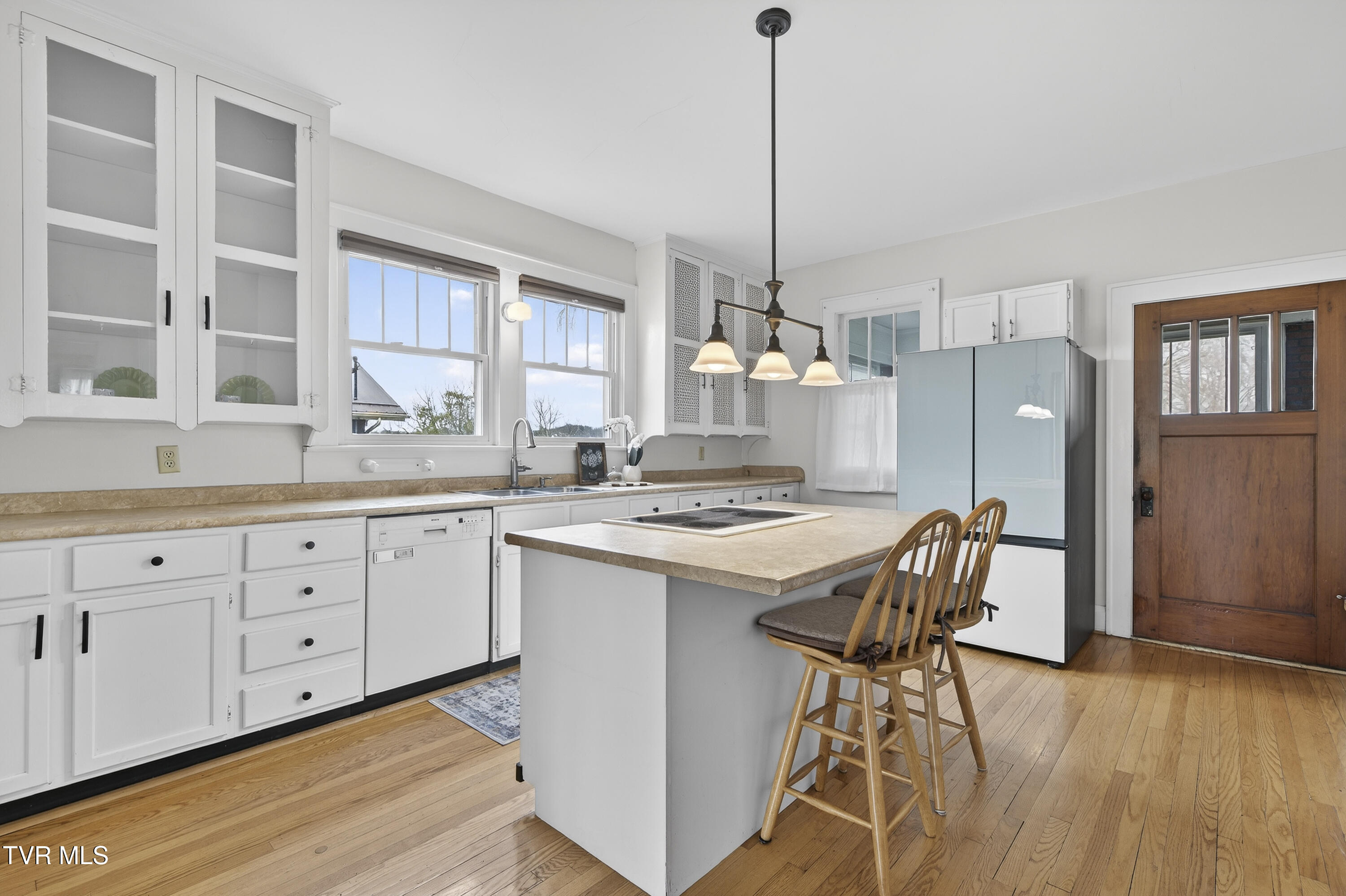 415 East Main Street Marion, VA 24354 - Photo 16 of 57 415-E-Main-St-Marion-Va Cynthia-Routon-1