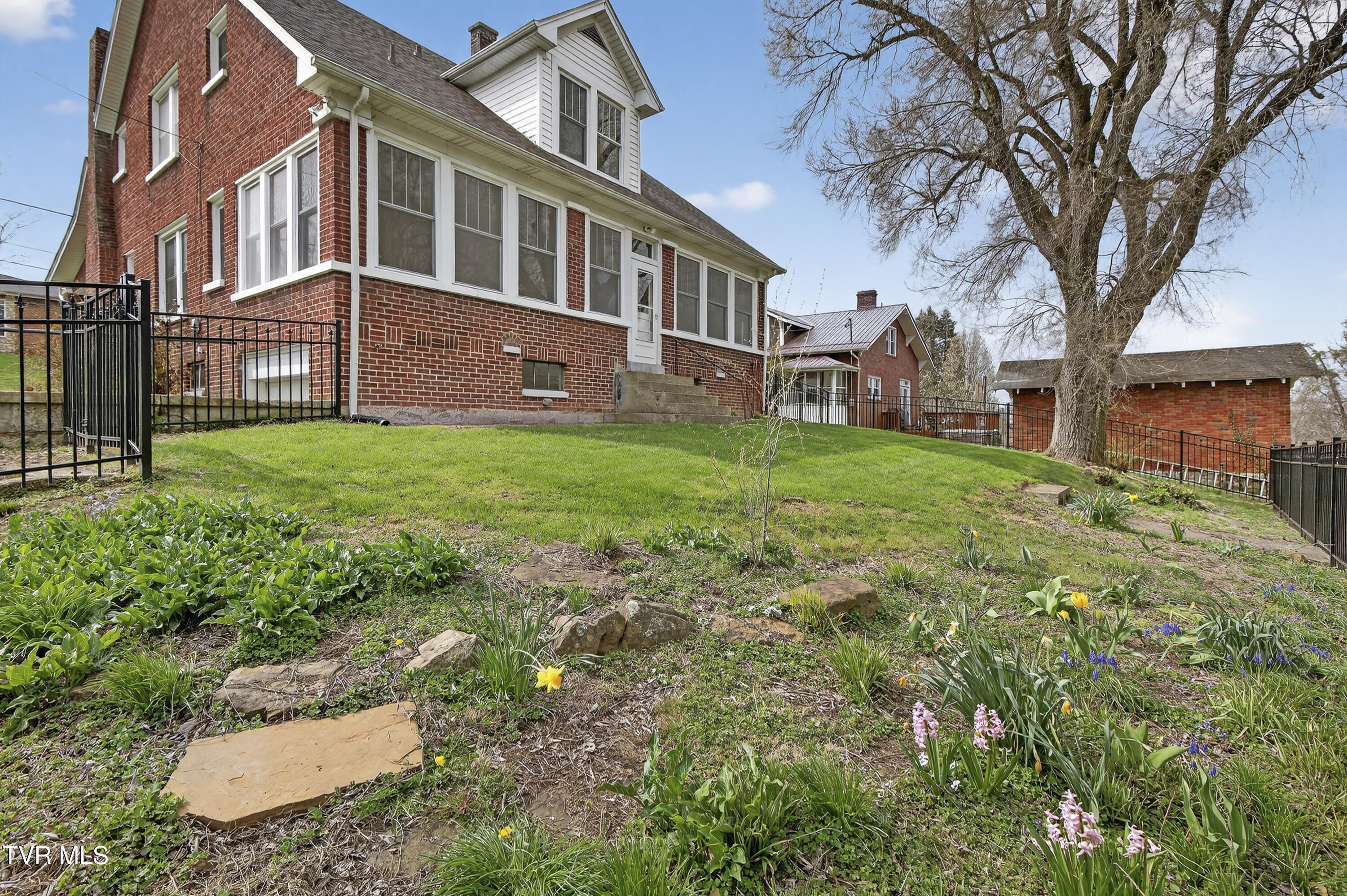 415 East Main Street Marion, VA 24354 - Photo 47 of 57 415-E-Main-St-Marion-Va Cynthia-Routon-8