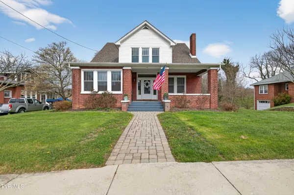 $331,300 | 415 East Main Street, Marion, VA 24354