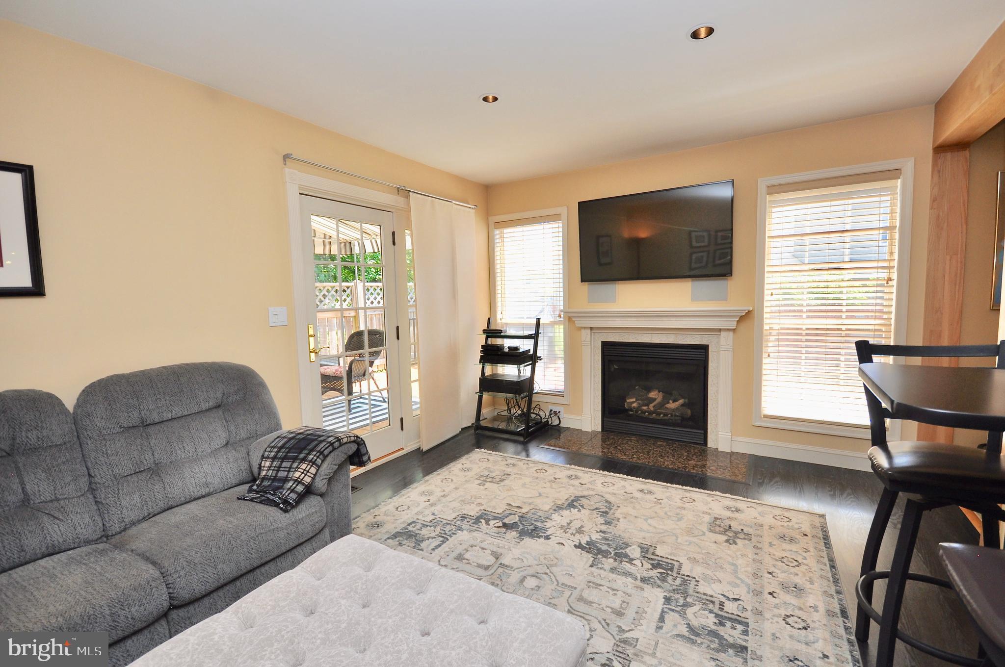 13017 Proctor Road Philadelphia, PA 19116 - Photo 14 of 41 Gas Fireplace