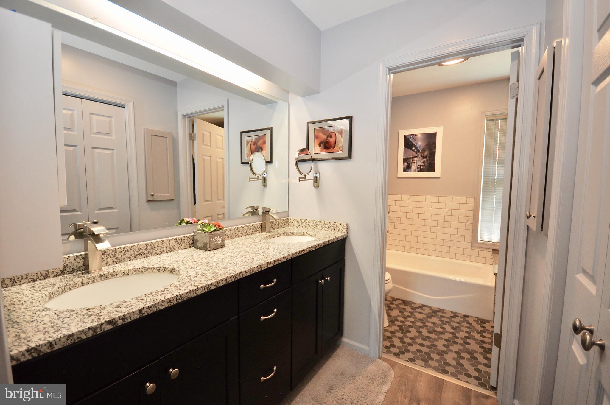13017 Proctor Road Philadelphia, PA 19116 - Photo 22 of 41 Primary Bathroom