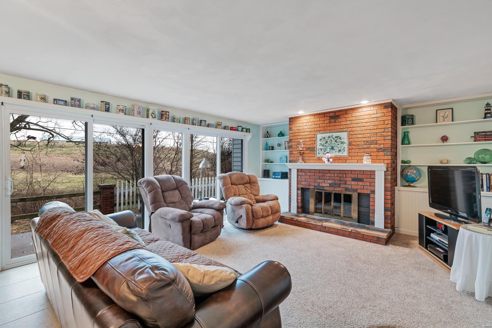 144 Gall Road Columbia, IL 62236 - Photo 14 of 35 Gallery Image 14