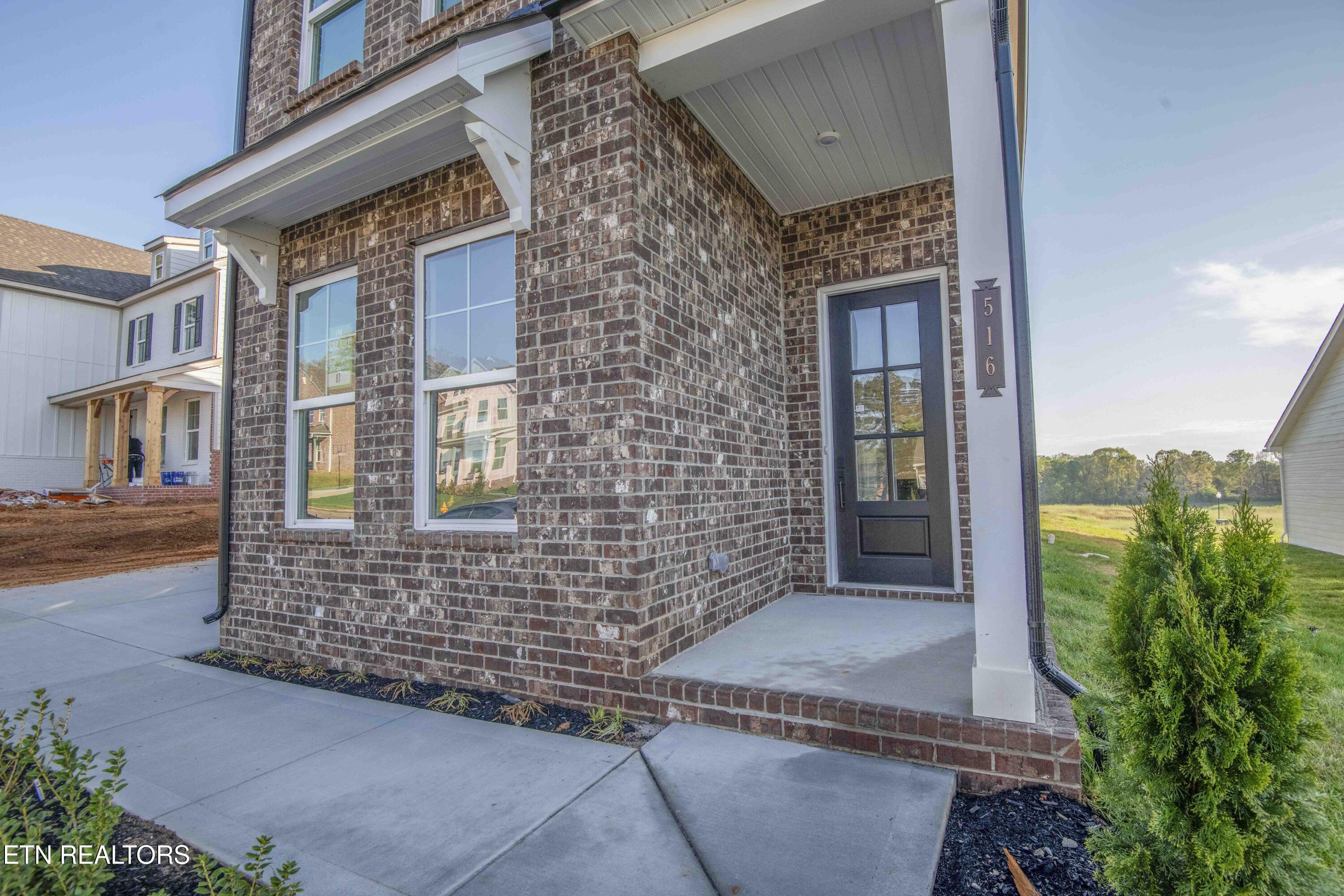 516 Ivey Farms Road Farragut, TN 37934 - Photo 3 of 47 iv87web_40