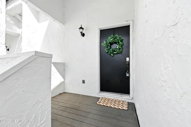 a view of walk in closet