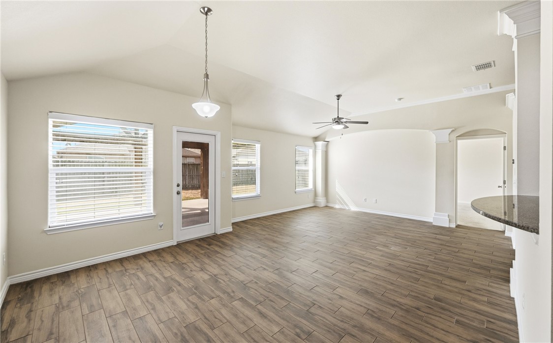 2211 Mangrove Drive Portland, TX 78374 - Photo 3 of 11