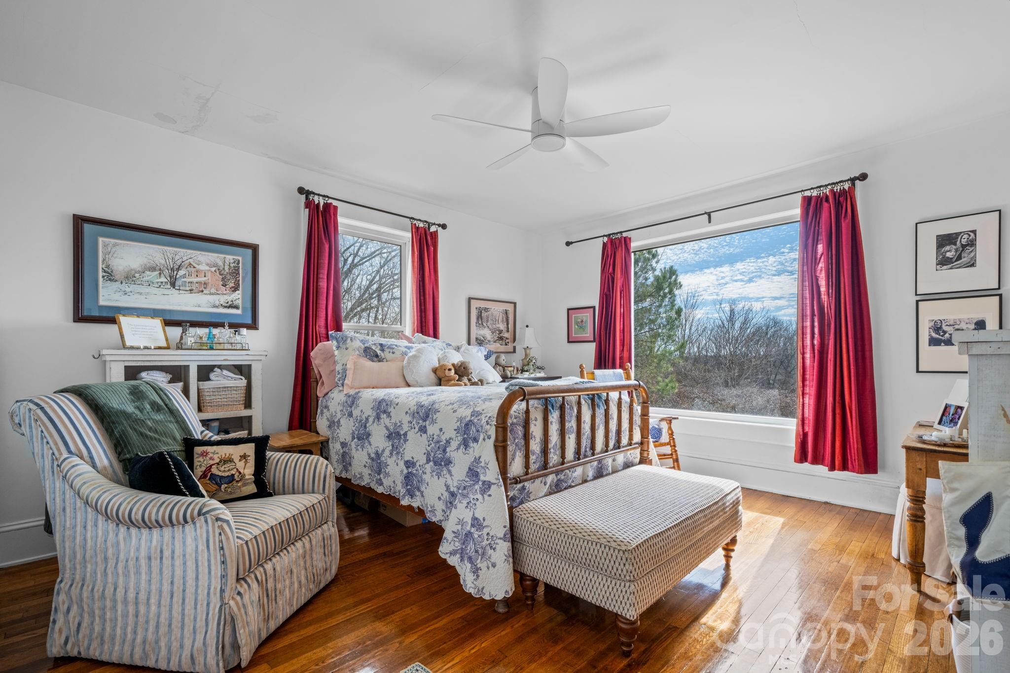 115 12th Street Southwest Hickory, NC 28602 - Photo 18 of 35 a living room with furniture and a window