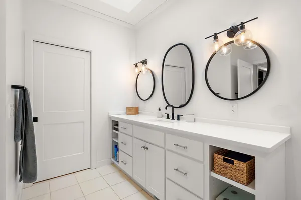 $1,299,900 | 5200 Malibu Drive, Edina, MN 55436