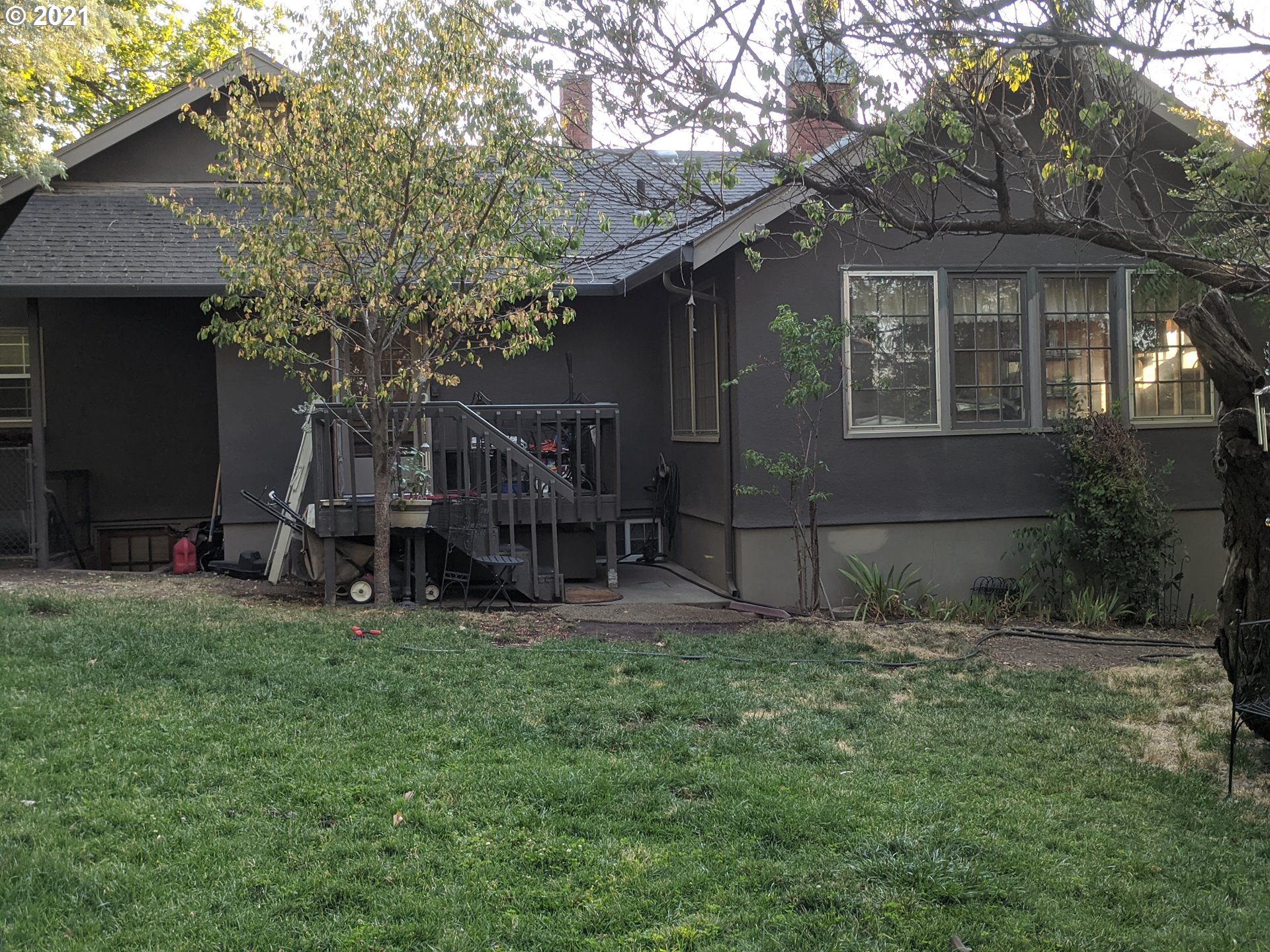 616 Southwest Hailey Avenue Pendleton, OR 97801 - Photo 5 of 32