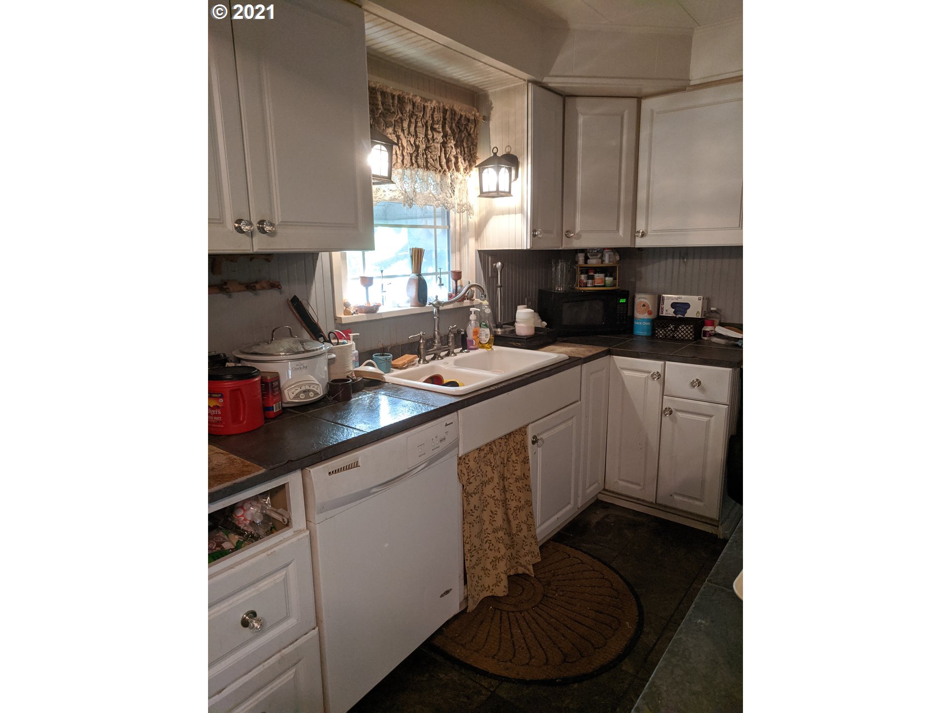 616 Southwest Hailey Avenue Pendleton, OR 97801 - Photo 10 of 32