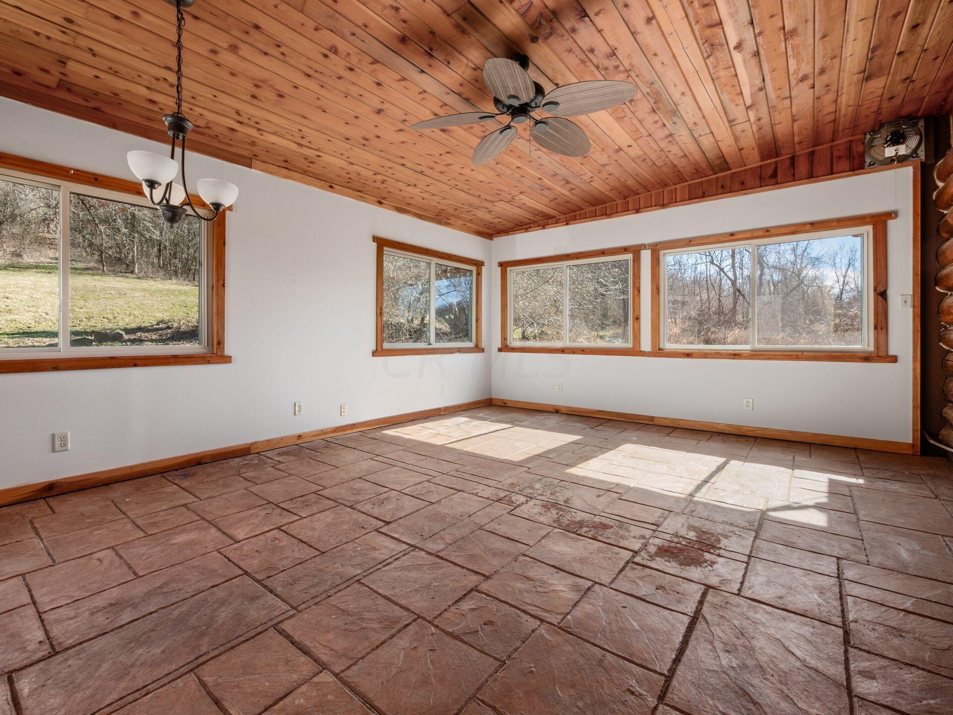 53724 Mud Run Road Senecaville, OH 43780 - Photo 20 of 39 Sun Room