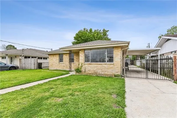 $165,000 | 2338 Corinne Drive, Chalmette, LA 70043